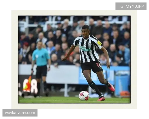 伊萨克终结稳定性与战术适配性解析：突破顶级前锋门槛的关键障碍